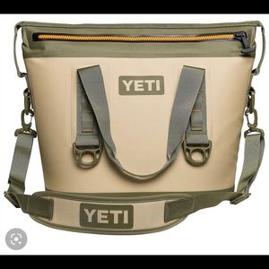 Yeti cooler hopper 30